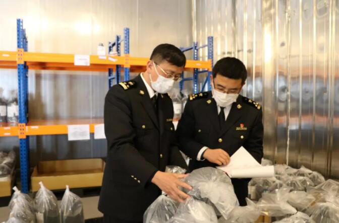 <a href='http://www.colinivy.cn' title='危險品運輸' >危險品運輸</a>